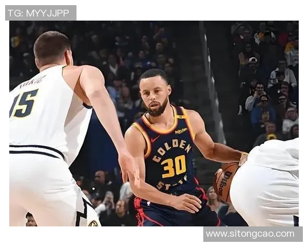2013季后赛勇士与掘金第三场激战回顾精彩瞬间与关键时刻分析